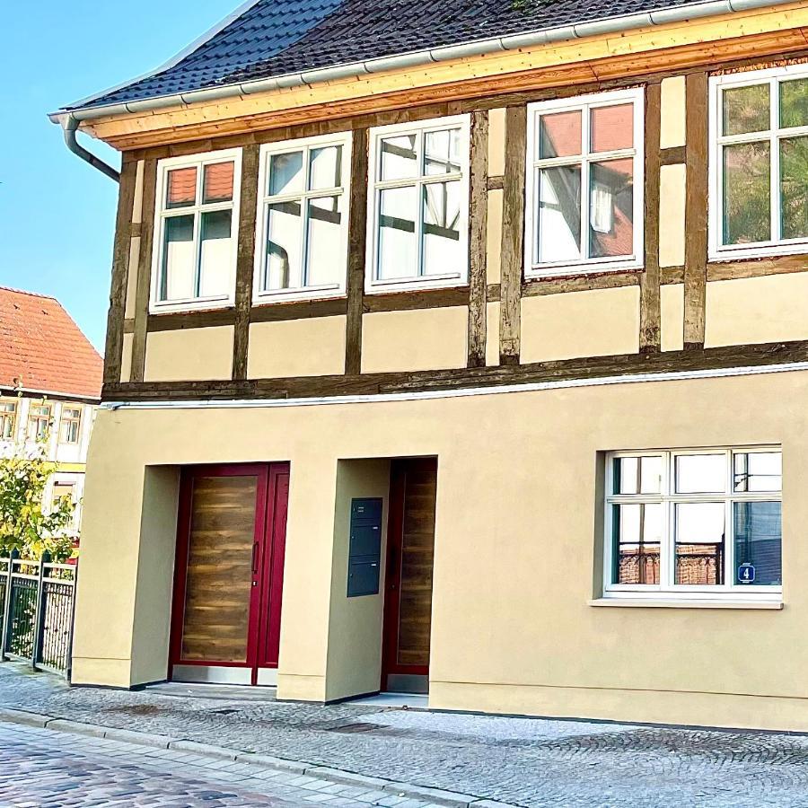Stilvolle, Zentrale Ferienwohnung Bocksbruecke Mit Parkplatz 살즈위더 외부 사진